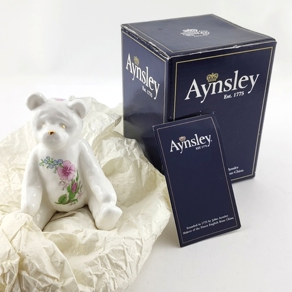 Aynsley Wild Tudor Teddy Bear Figurine English Fine Bone China Original With Box - Picture 9 of 14